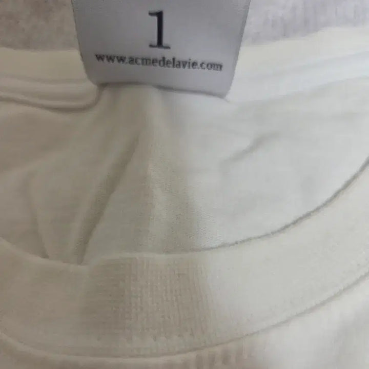 [BUNJANG] ADLV Unique Short Sleeve T-shirt / [판매] 아크메드라비(ADLV) 유니크 반팔 티셔츠 1사이즈