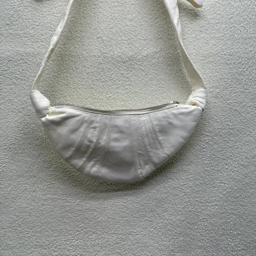 [BUNJANG] Lemaire Croissant Bag Small / 르메르 크루아상 백 스몰