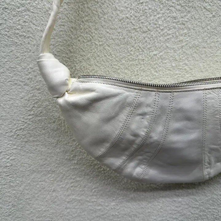 [BUNJANG] Lemaire Croissant Bag Small / 르메르 크루아상 백 스몰