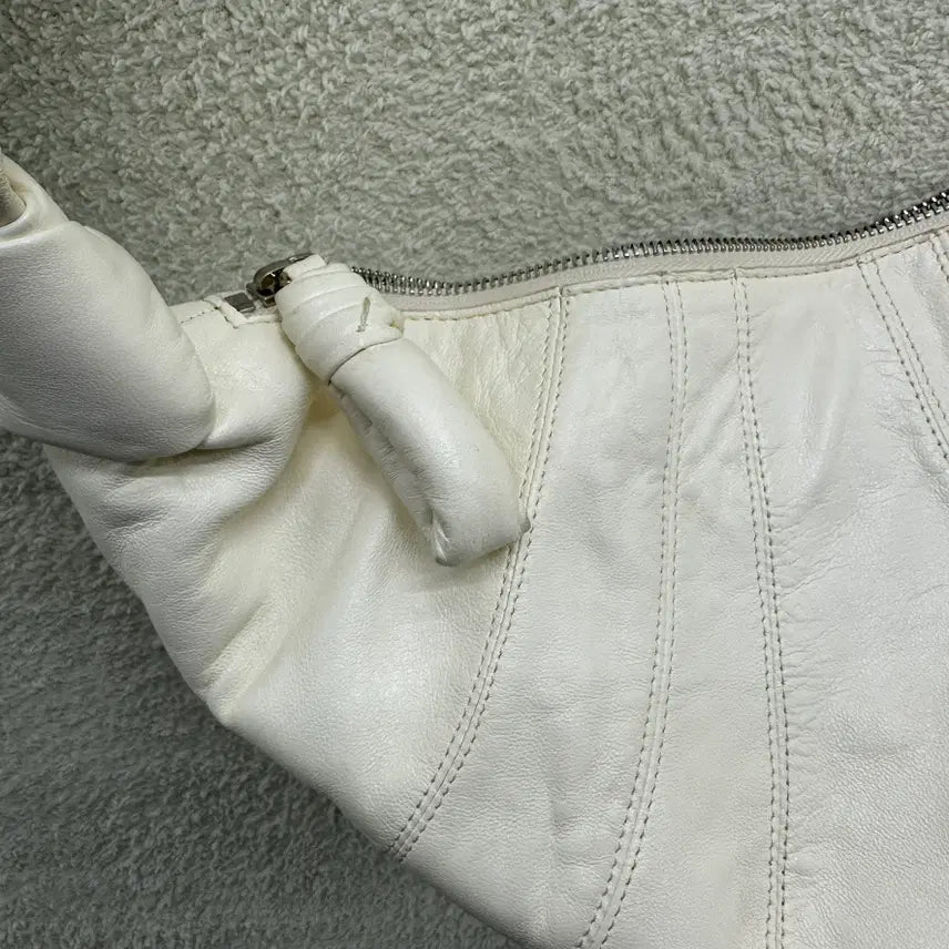 [BUNJANG] Lemaire Croissant Bag Small / 르메르 크루아상 백 스몰