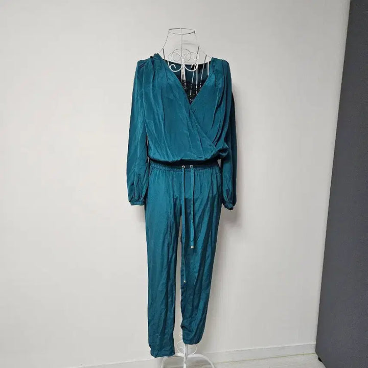 [SOLD OUT] juicy jumpsuit 점프수트 원피스