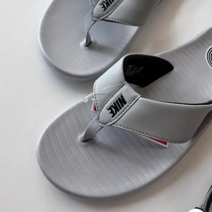 [BUNJANG] Nike Flip-Flops (270mm) / 나이키 쪼리 270 새상품 판매