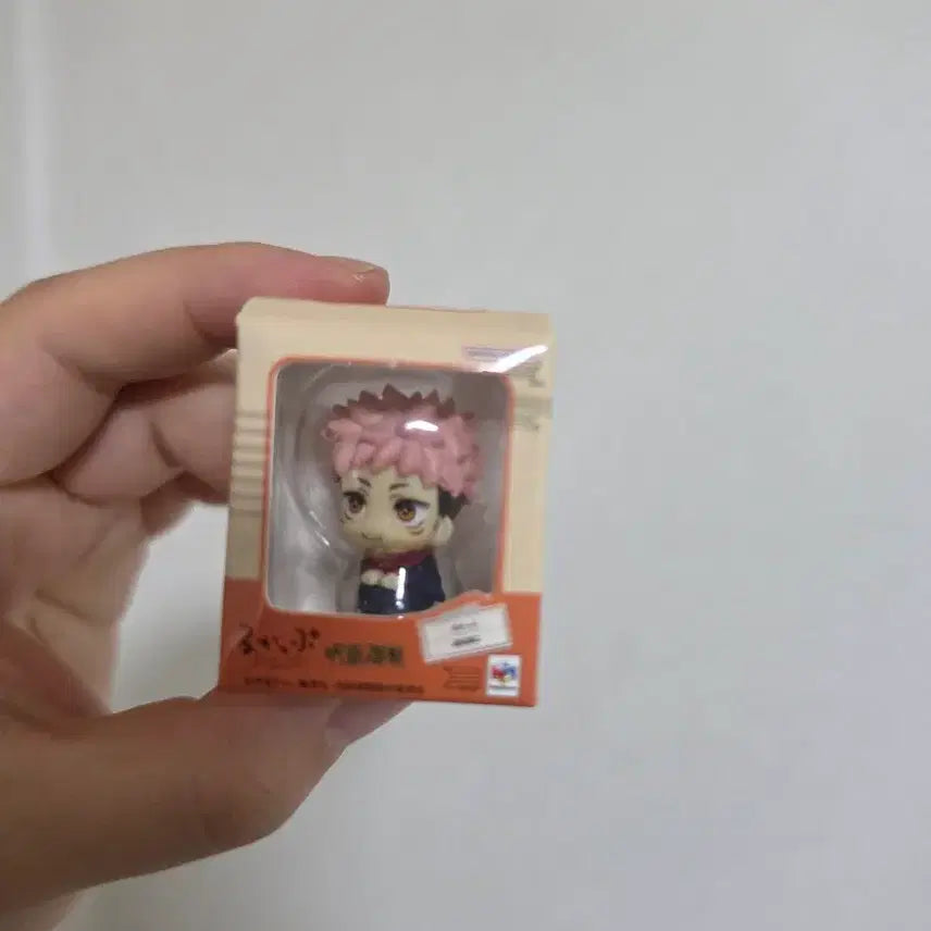 [BUNJANG] Jujutsu Kaisen Yuji Itadori Mini Look Up Figure / 주술회전 유지 미니룩업피규오
