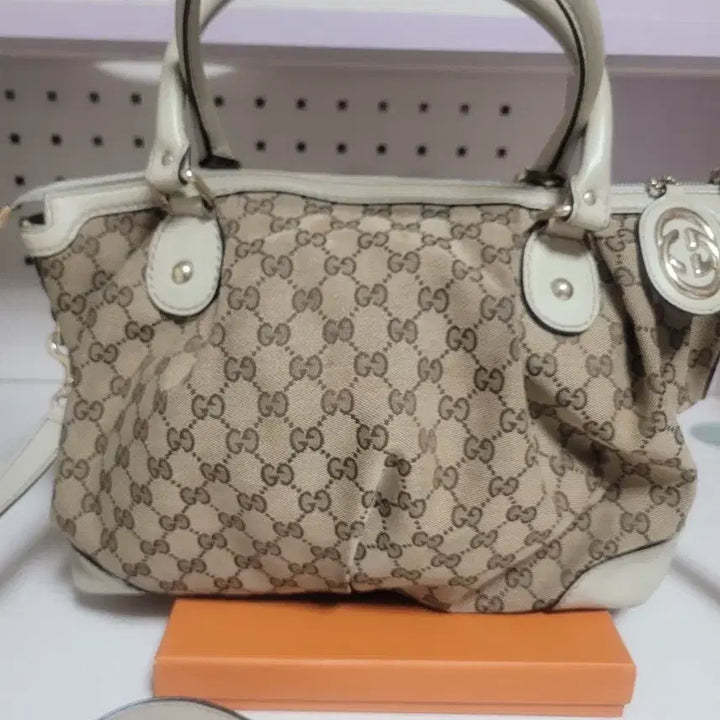 [BUNJANG] Gucci GG Logo Canvas Tote Bag Crossbody / 구찌 GG 로고 캔버스 토트백 크로스백