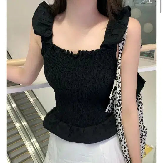 [SOLD OUT] 제니오 카밀 스모크 탑 블랙