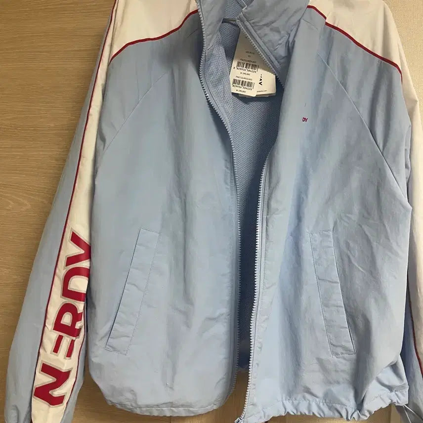 [BUNJANG] Nerdy Windbreaker Sky Blue Jacket / 널디 바람막이 스카이블루(새상품)
