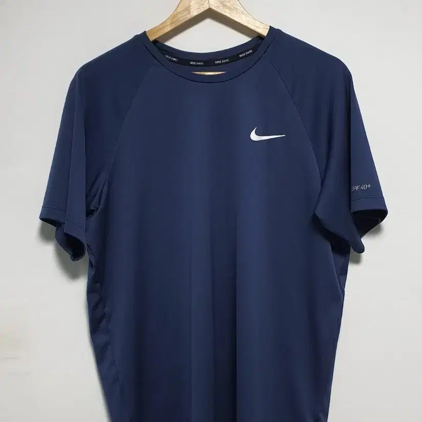 [SOLD OUT] 나이키 드라이핏 기능성 반팔티 100사이즈 네이비