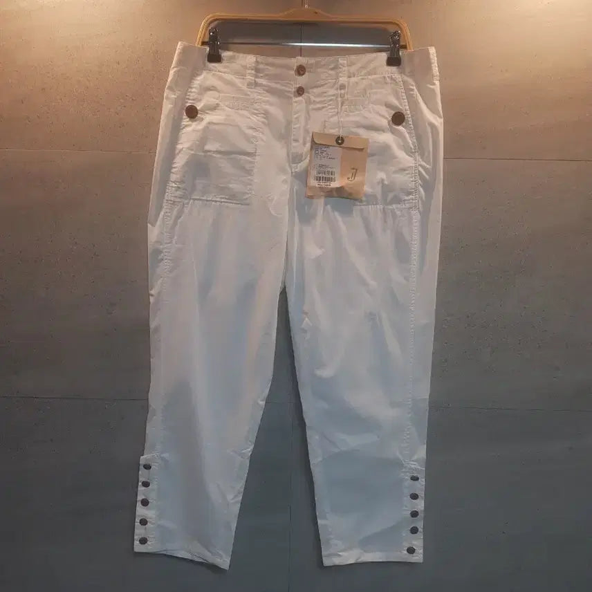 [BUNJANG] Jieor White Crop Pants / Jieor. 초럭셔리. 화이트 크롭 팬츠.