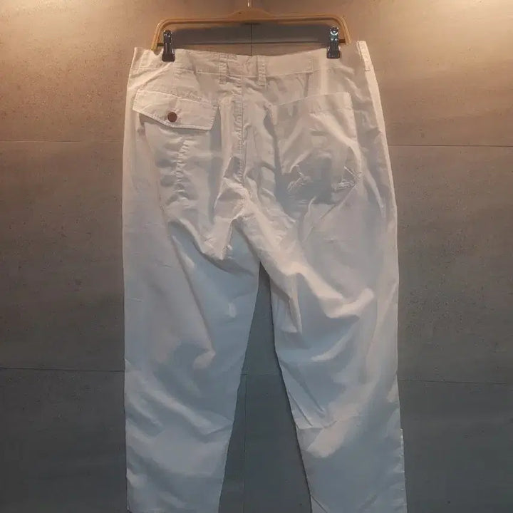 [BUNJANG] Jieor White Crop Pants / Jieor. 초럭셔리. 화이트 크롭 팬츠.