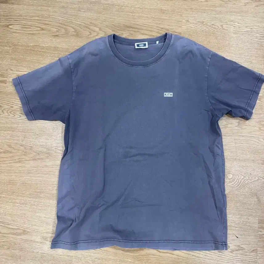 [BUNJANG] Kith Small Logo Washed Short Sleeve T-shirt (XL) / [KITH] 키스 스몰로고 워싱 숏슬리브_그레이 (XL)