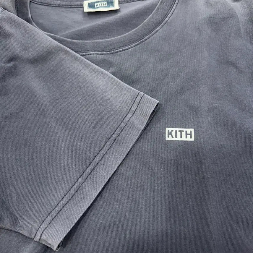 [BUNJANG] Kith Small Logo Washed Short Sleeve T-shirt (XL) / [KITH] 키스 스몰로고 워싱 숏슬리브_그레이 (XL)