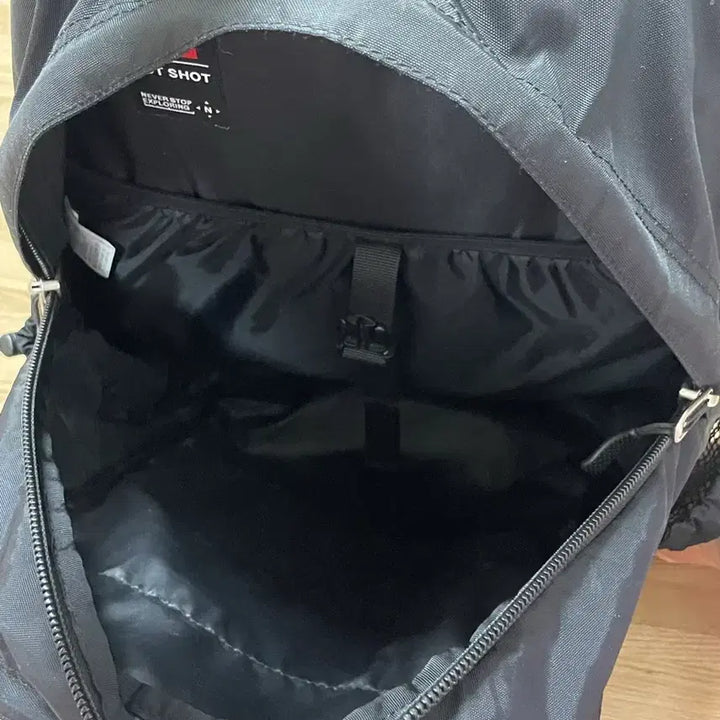 [BUNJANG] The North Face Hot Shot 28L Backpack / 노스페이스 핫샷 28L 백팩