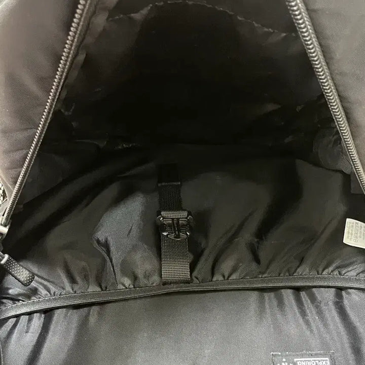 [BUNJANG] The North Face Hot Shot 28L Backpack / 노스페이스 핫샷 28L 백팩