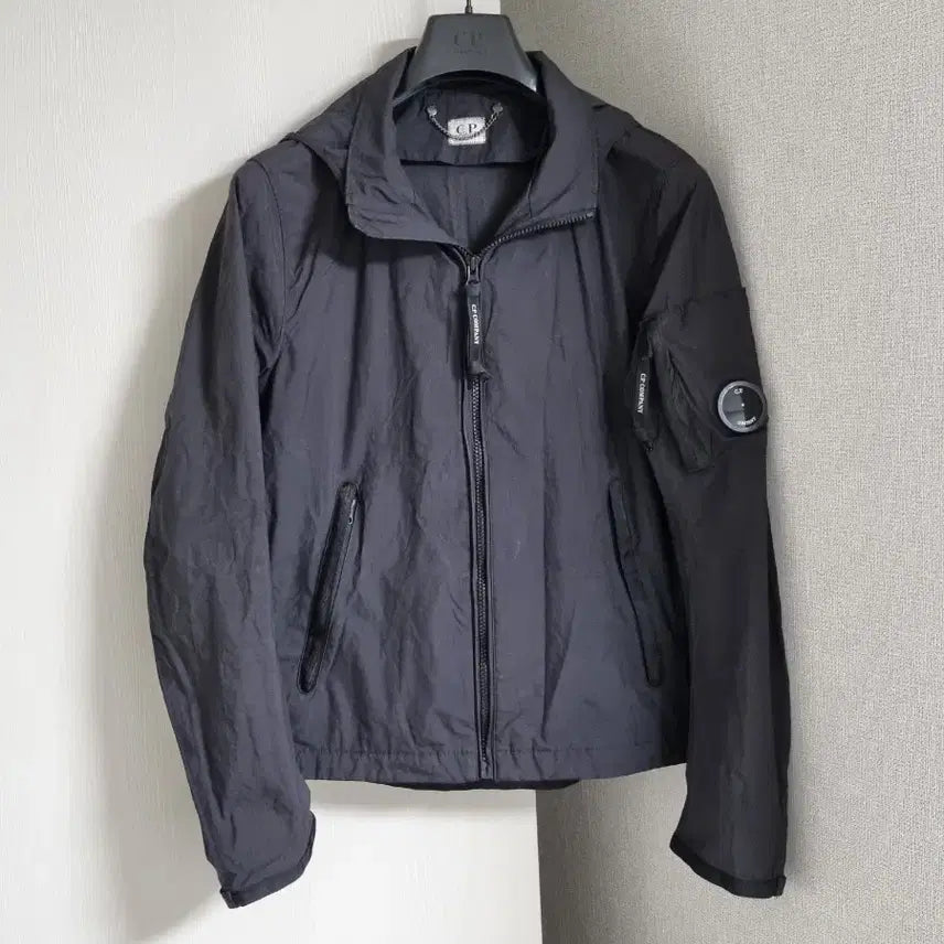 [SOLD OUT] cp컴퍼니 렌즈고글 바람막이