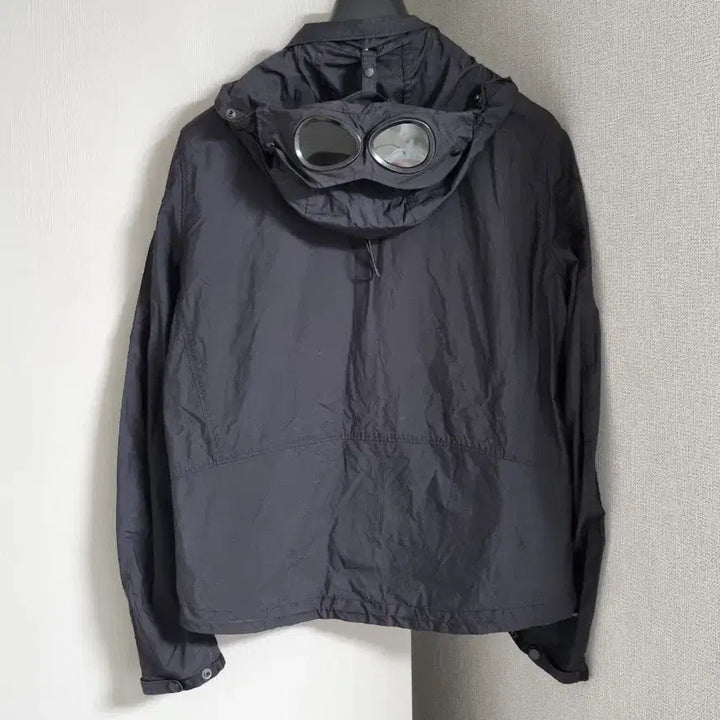 [SOLD OUT] cp컴퍼니 렌즈고글 바람막이