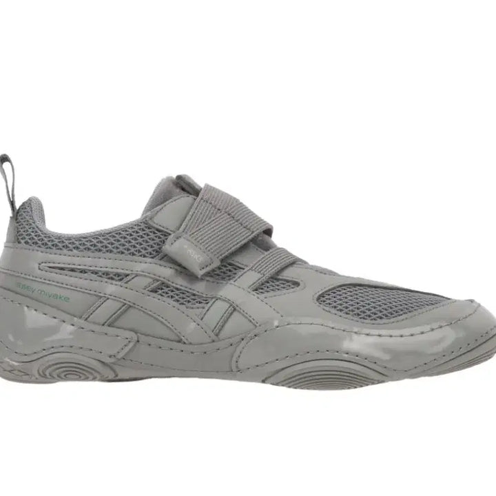 [BUNJANG] Asics x Issey Miyake Gray Sneakers / 아식스 x 이세이 미야케 그레이 290