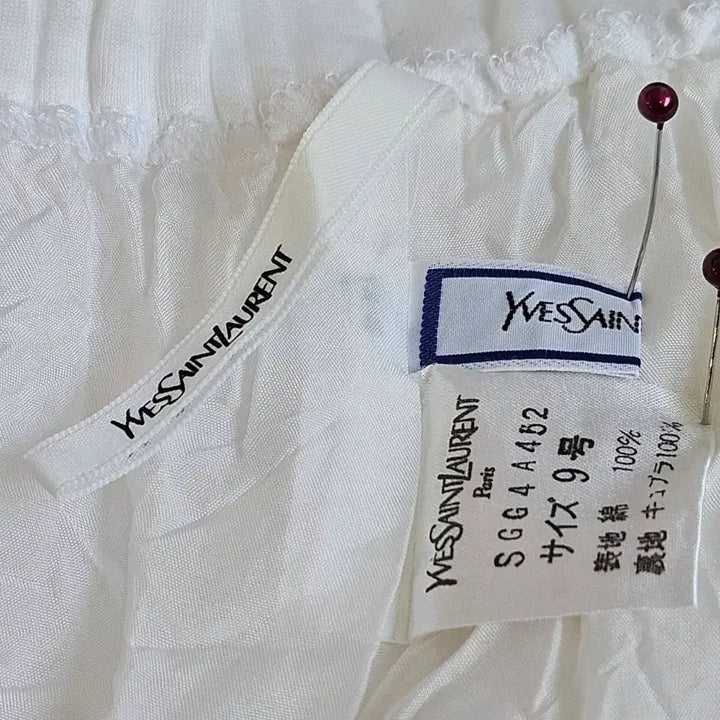 [BUNJANG] Yves Saint Laurent Embroidered Skirt / 입생로랑(YVES SAINT LAURENT) 자수 스커트