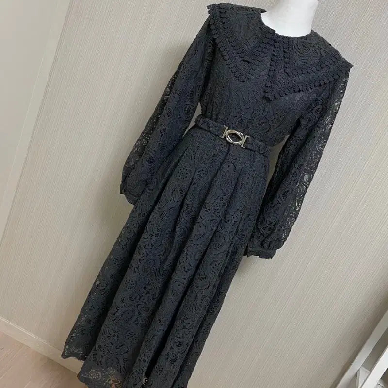 [SOLD OUT] 바이플로우 빅카라 레이스 벨트 원피스