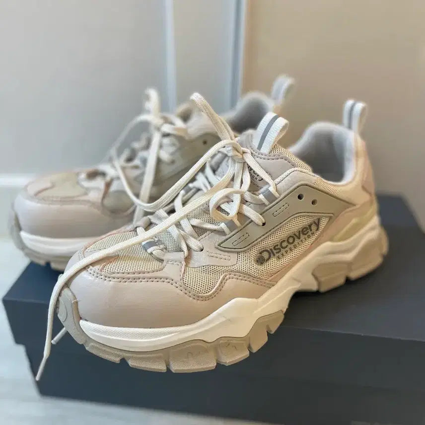 [SOLD OUT] 디스커버리 익스페디션 운동화(230)