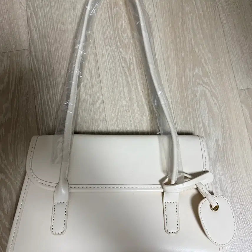 [BUNJANG] Ivory Square Tote Shoulder Bag / 아이보리 사각 토트백 숄더백