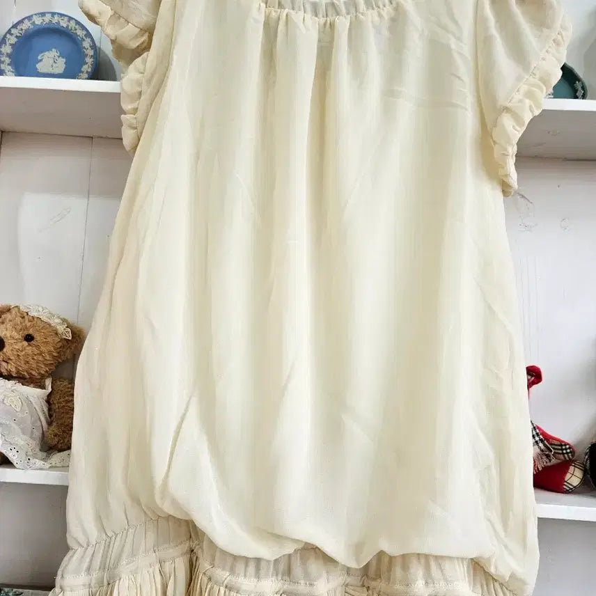 [BUNJANG] Three Four Time Cream Frill Chiffon Dress / 크림 프릴 쉬폰 원피스