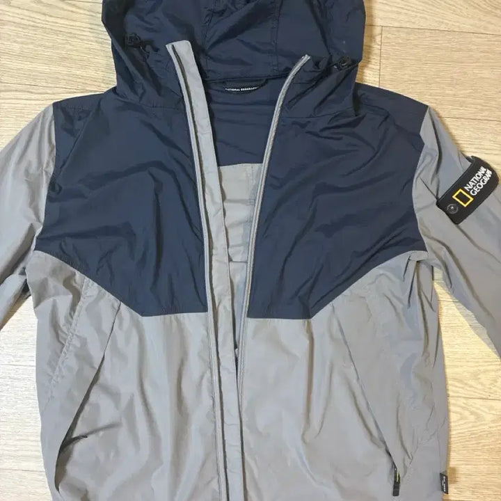 [BUNJANG] National Geographic Windbreaker Navy/Gray S / 내셔널지오그래픽 바람막이 네이비/회색 S