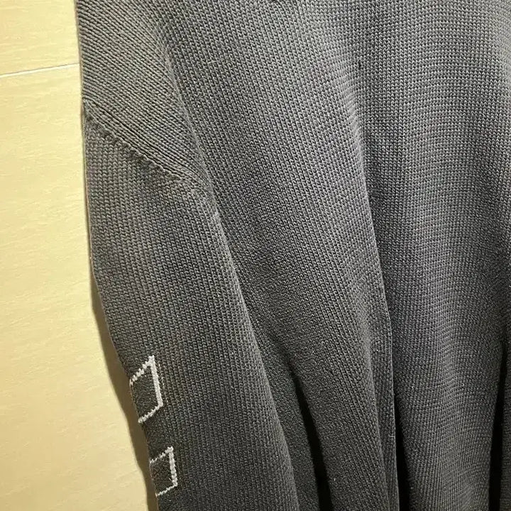 [SOLD OUT] 오프화이트 니트