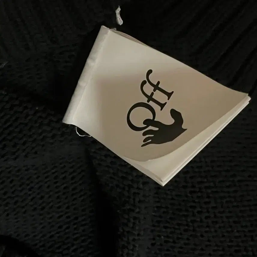 [SOLD OUT] 오프화이트 니트