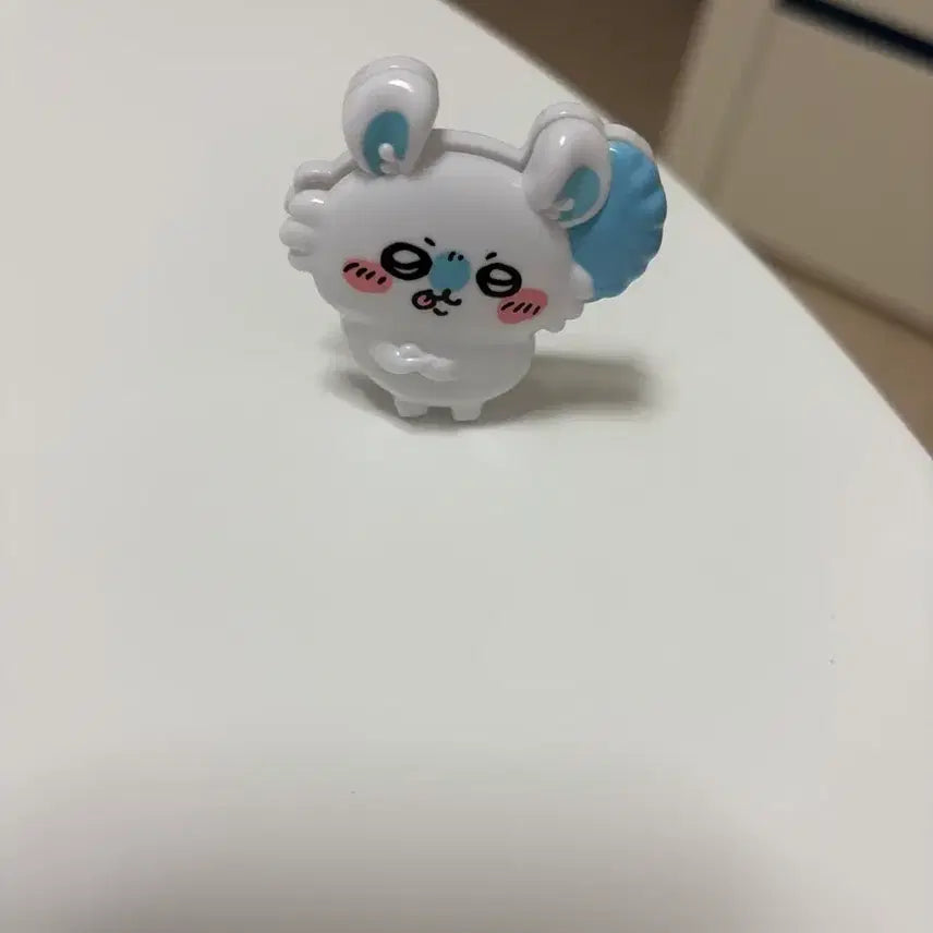 [BUNJANG] Chiikawa Momonga Clip Gacha / 치이카와 모몽가 집게 가챠 판매