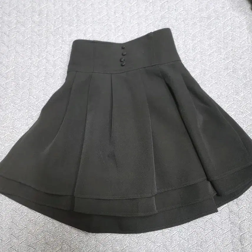 [BUNJANG] Evelyn Black Skirt / 에블린 스커트 판매 지뢰계 양산형