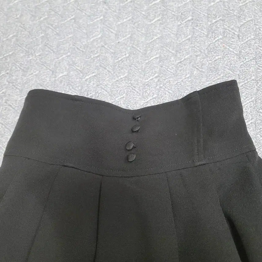 [BUNJANG] Evelyn Black Skirt / 에블린 스커트 판매 지뢰계 양산형