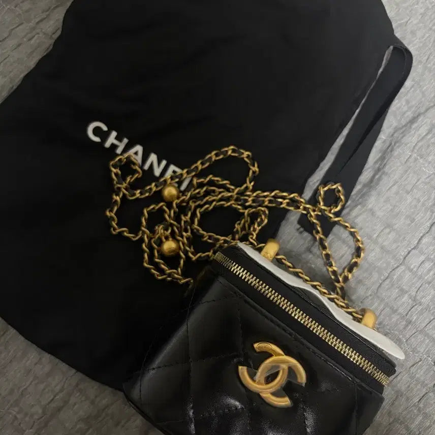 [BUNJANG] Chanel Mini Vanity Gold Ball / 샤 미니베니티골드볼
