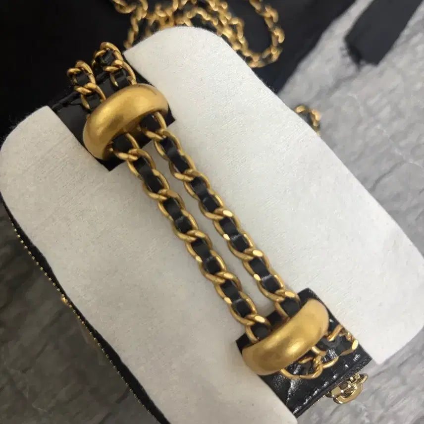 [BUNJANG] Chanel Mini Vanity Gold Ball / 샤 미니베니티골드볼