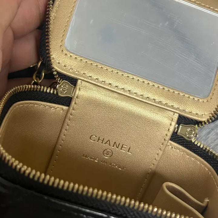 [BUNJANG] Chanel Mini Vanity Gold Ball / 샤 미니베니티골드볼