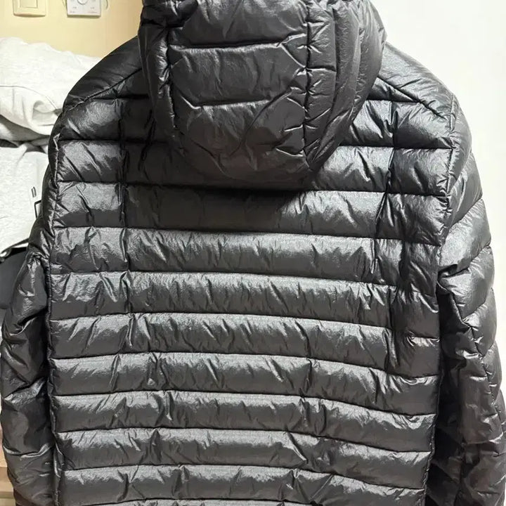 [SOLD OUT] 스톤아일랜드 경량패딩