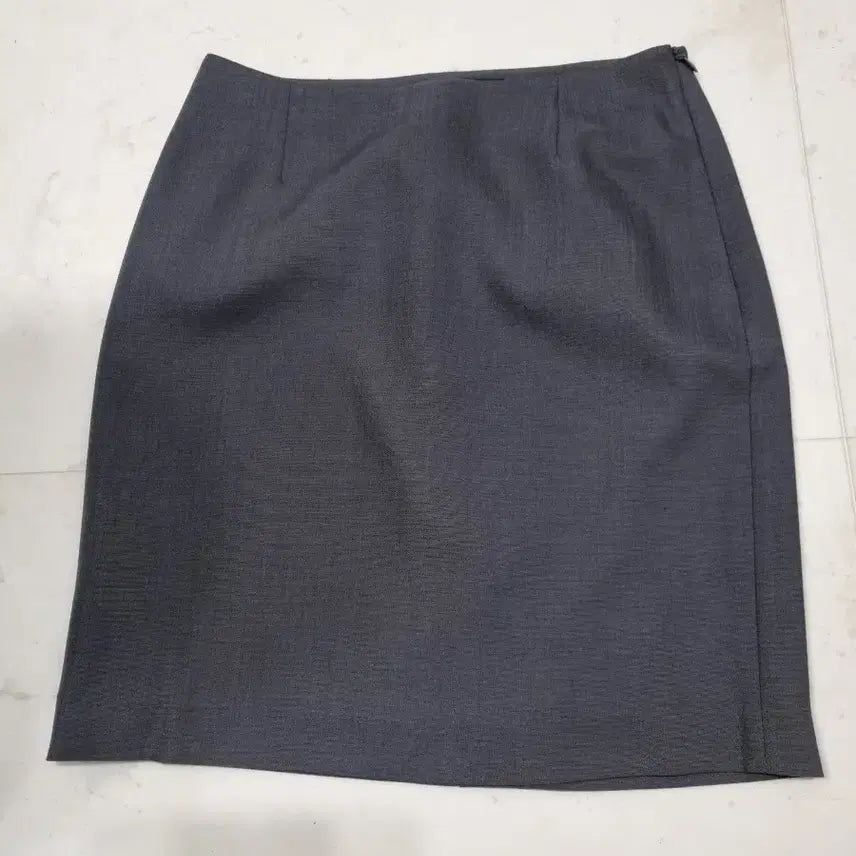 [BUNJANG] SI Gray H-Line Midi Skirt / SI 그레이 H라인 스커트 64cm