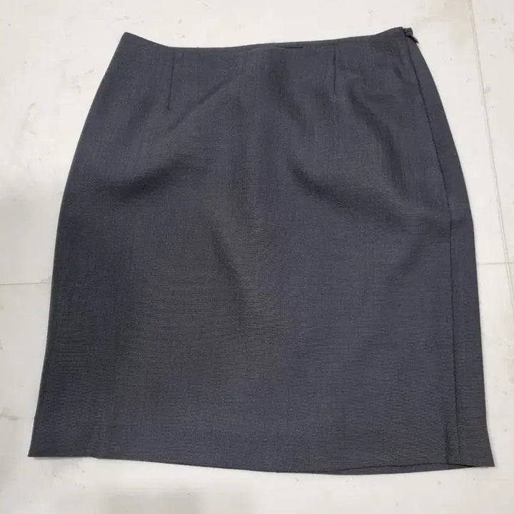[BUNJANG] SI Gray H-Line Midi Skirt / SI 그레이 H라인 스커트 64cm