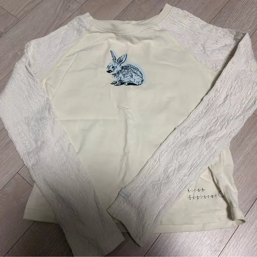 [SOLD OUT] 키르시 토끼 긴팔티 아이보리