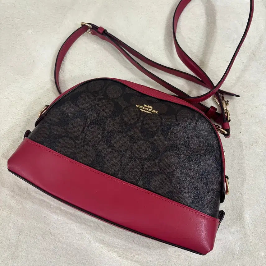 [BUNJANG] Coach Signature Dome Crossbody Bag Burgundy / 코치 시그니처 돔 크로스백 버건디