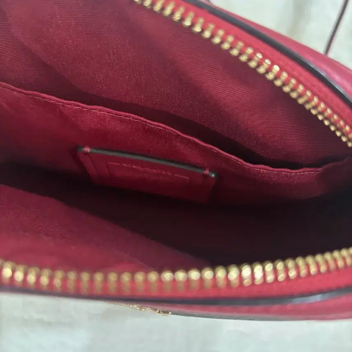 [BUNJANG] Coach Signature Dome Crossbody Bag Burgundy / 코치 시그니처 돔 크로스백 버건디