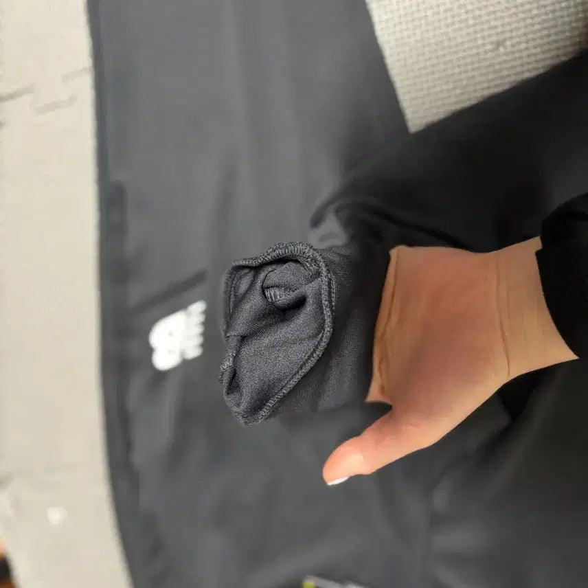 [SOLD OUT] 뉴발란스 블랙 트레이닝 바지 M