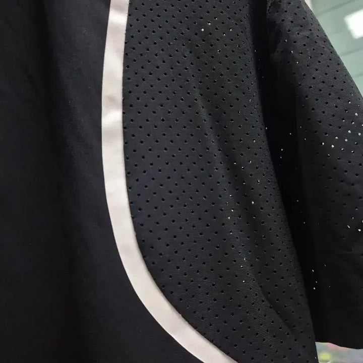 [BUNJANG] Cleveland Cooling Perforated Collar T-Shirt Black Men&