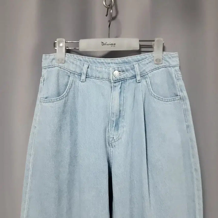 [SOLD OUT] H&amp;M  부드러운 연청 데님