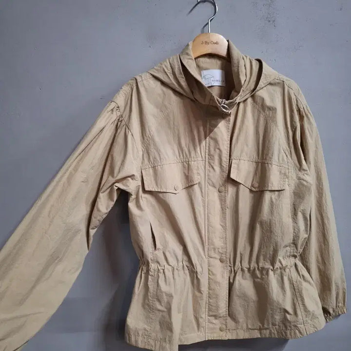 [SOLD OUT] Banila B 후드 야상 점퍼 베이지 66