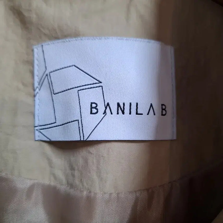 [SOLD OUT] Banila B 후드 야상 점퍼 베이지 66