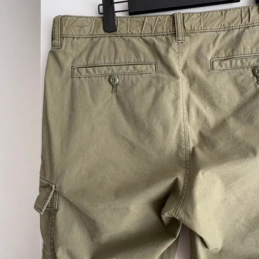 [BUNJANG] Uniqlo Cargo Pants Olive (M) / 유니클로 카고 팬츠 올리브