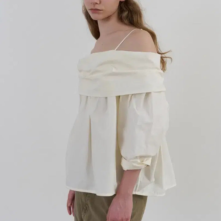 [BUNJANG] 리본빛 Julian Blouse - Ivory / 리본빛 Julian Blouse - Ivory