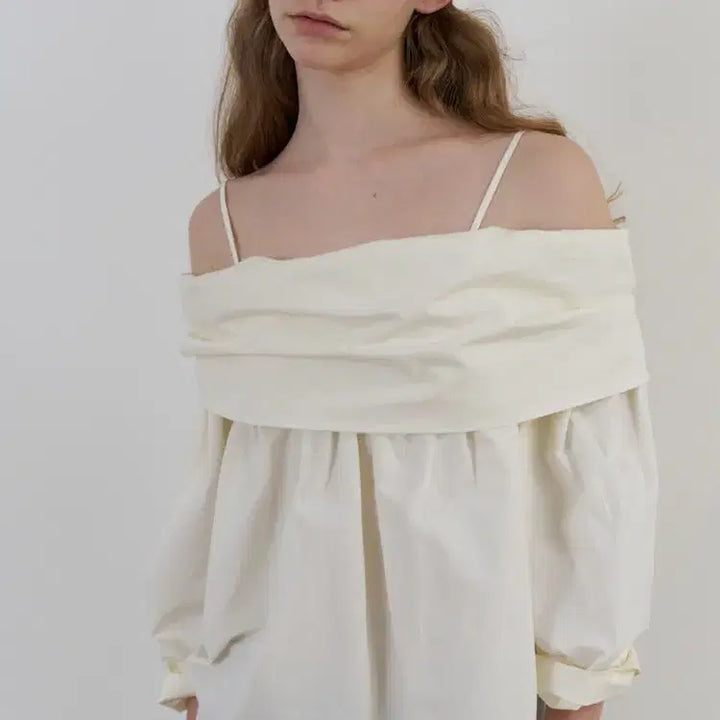 [BUNJANG] 리본빛 Julian Blouse - Ivory / 리본빛 Julian Blouse - Ivory