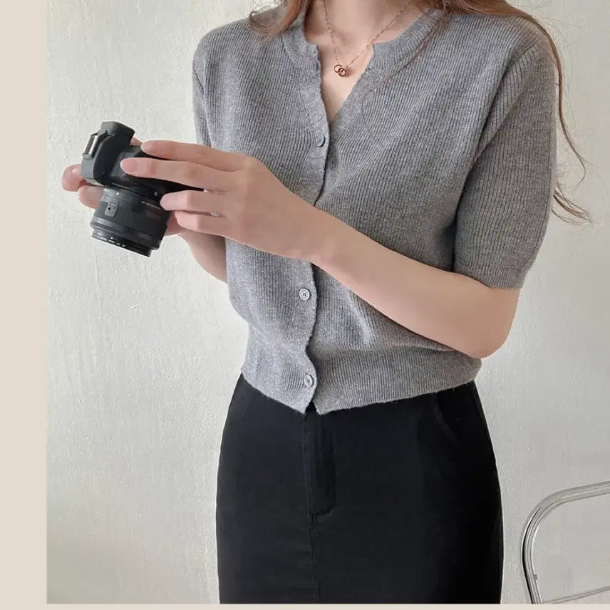 [BUNJANG] Gray Short-Sleeve Knit Cardigan / 회색 반팔 니트 가디건