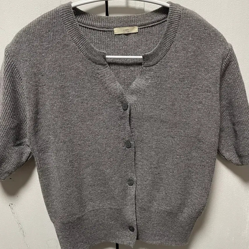 [BUNJANG] Gray Short-Sleeve Knit Cardigan / 회색 반팔 니트 가디건